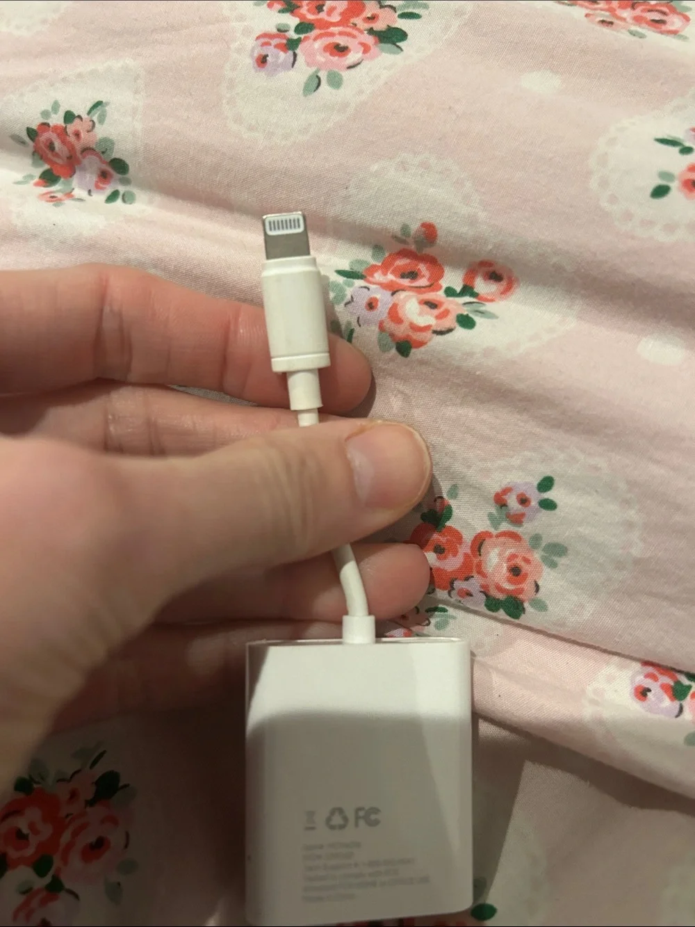 Vivitar MOV4016 SD MicroSD (tf) Card Reader Lightning Connector for iPhone iPad